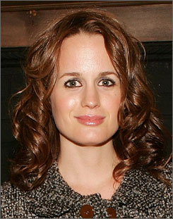 elizabeth-reaser.jpg