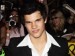 Taylor-Lautner-Twilight_l%5B1%5D.jpg